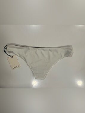 acacia Makai bottom Color Ivory NWT